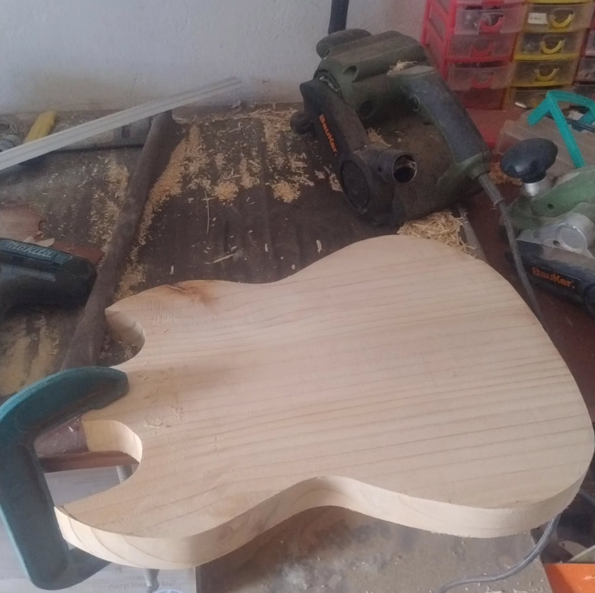 Guitarra Eléctrica Premium